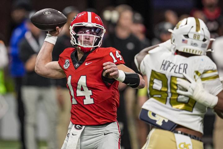 Deadspin | No. 4 Georgia caps 11-1 regular season, outlasts No. 23 Georgia Tech