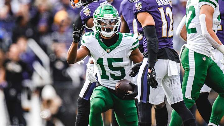 Adonai Mitchell's Jets Transition Has Been Smoothed by 'Vet's Vet' QB from Way Back