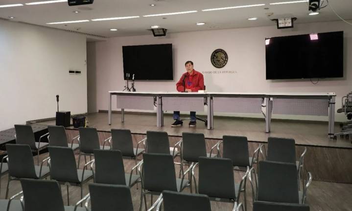 Vacío mediático a Noroña tras polémica con alcaldesa de Uruapan