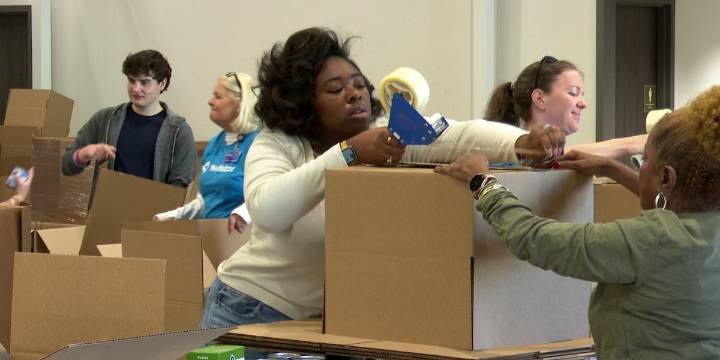 Groups keep up efforts to feed families through the holidays