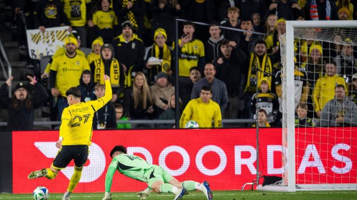 Arfsten, Crew avoid elimination, beat Cincinnati 4-0 to force decisive Game 3