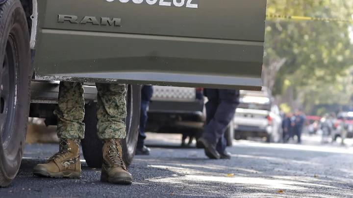 Militares son atacados en Zinapécuaro; abaten a dos civiles armados