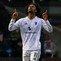 Zirkzee ends goal drought to inspire Man Utd victory at Palace