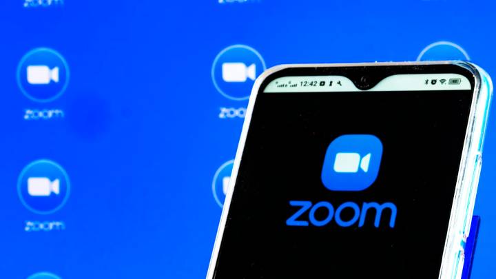 Stocks making the biggest moves after hours: ZM, SMTC, A, SNDK