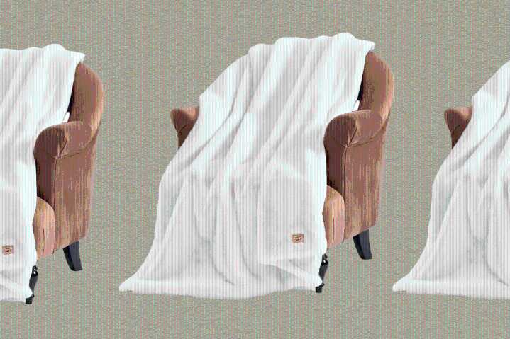 Shop the UGG Euphoria Throw on Amazon before Black Friday