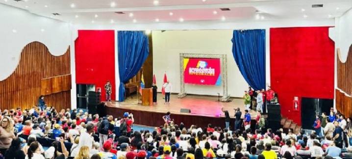Presidente Maduro: "La Patria nos requiere con más voluntad, fuerza y organización"