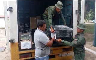 FANB comenzó despliegue de material electoral para la cuarta Consulta Popular