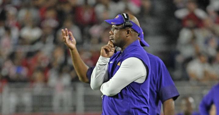 LSU football vs. Western Kentucky kickoff time, TV info