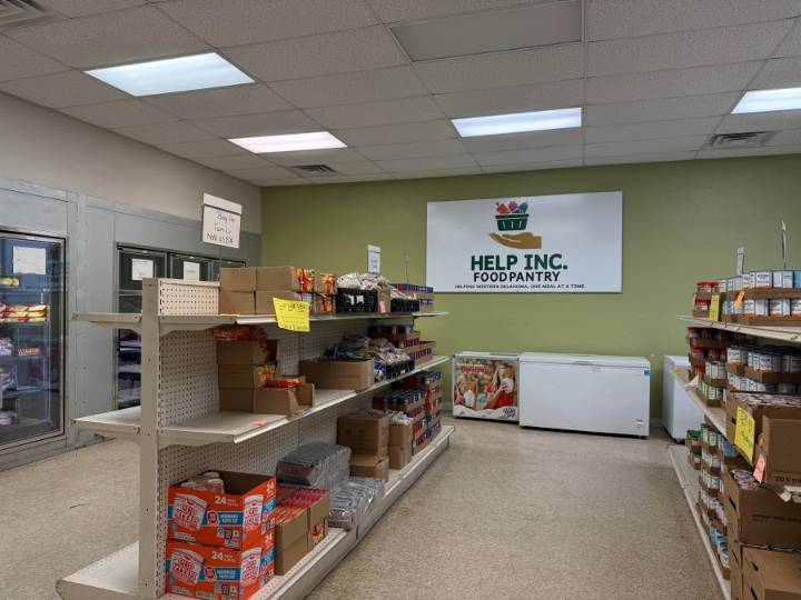 Rural western Oklahoma coming together to keep families fed amid government shutdown