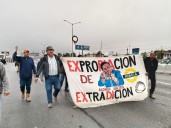 Marchan ex obreros de AHMSA por calles de Saltillo; acuden al Congreso y Palacio de Gobierno