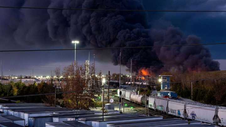 Kentucky UPS plane crash kills at least seven, firefighters continue search