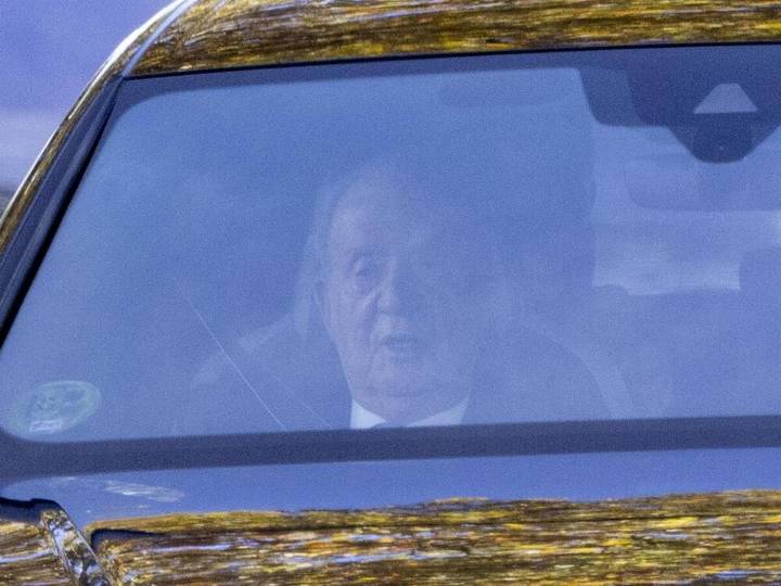 El Rey Juan Carlos I llega al Palacio de El Pardo