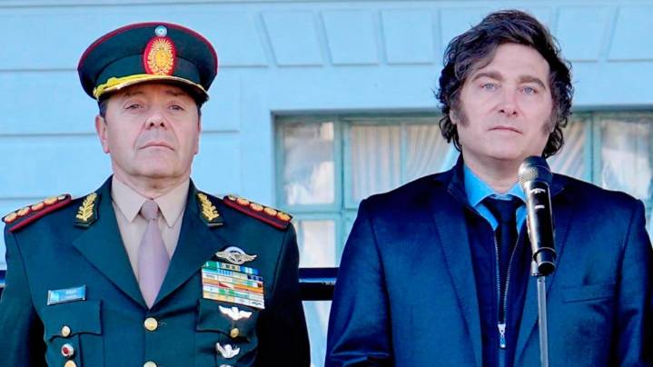 Inesperado: Karina puso a un militar en Defensa