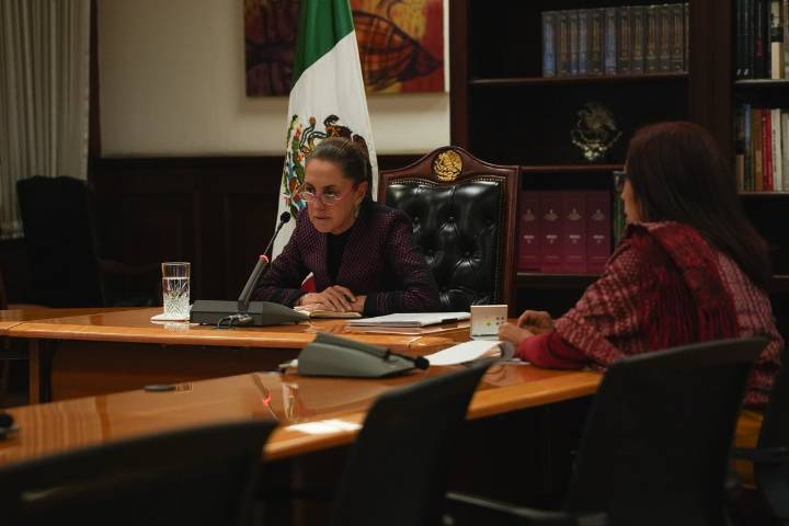 Sheinbaum revisa apoyo a damnificados por lluvias en Puebla