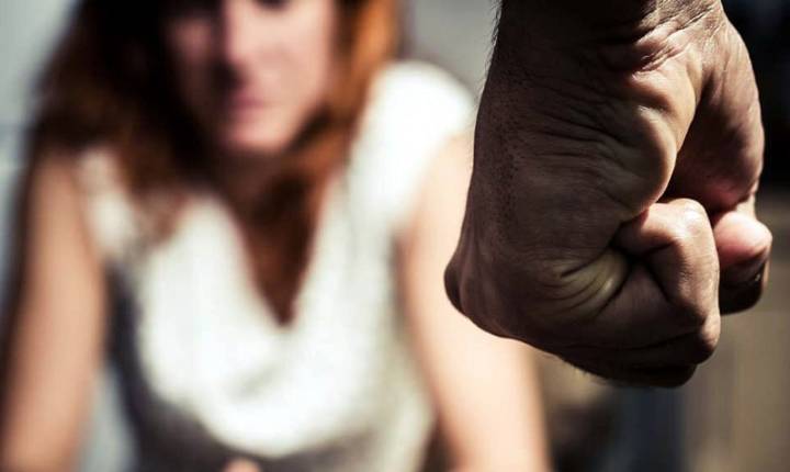 Violencia contra la mujer en Perú: más de 176 mil casos atendidos en 2025 revelan urgencia de acción estatal