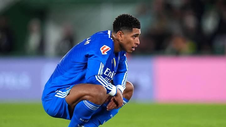 El Real Madrid sigue atascado y no pasa del empate ante el Elche en el Martínez Valero