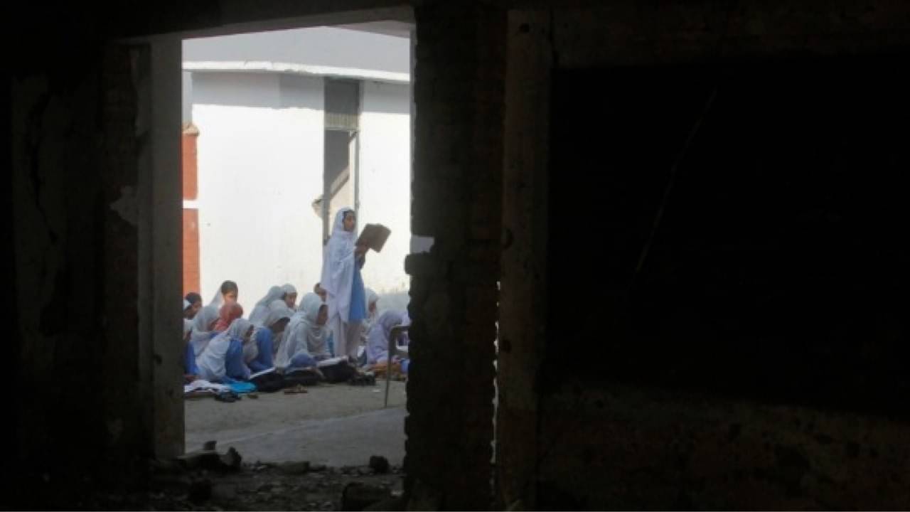 Homeless Families Threaten Protests Over False Promises in Pak's Karachi World News