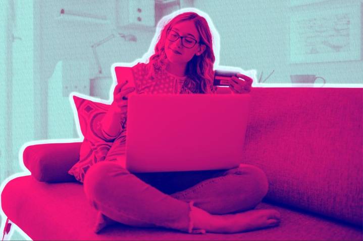 How Much Money Young People Spend on Black Friday, Gifts