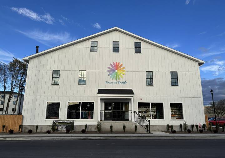 Popular Kingston thrift store reopens Wednesday in larger midtown location