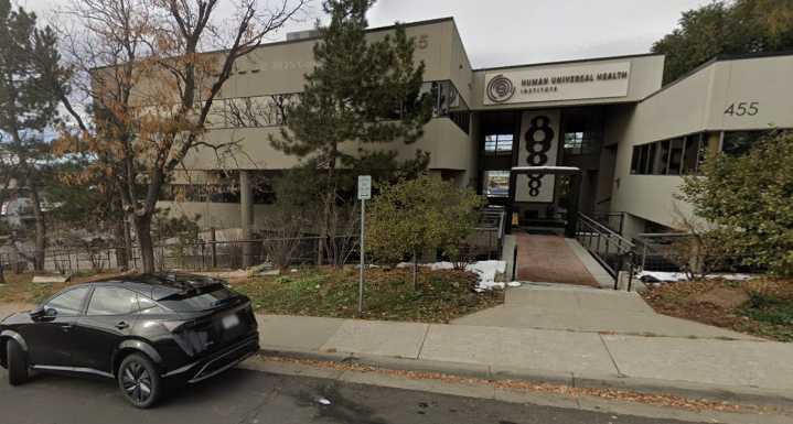 Bank forecloses on office building off Leetsdale