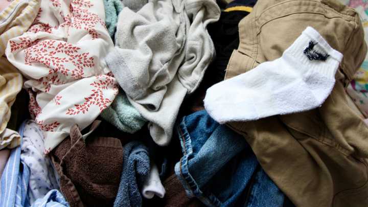 Easily Remove Hard Water Stains From Clothes With The Help Of This Kitchen Essential