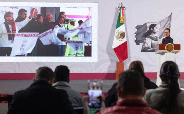 Sheinbaum lanza nuevos trenes de pavimentación para transformar el oriente del Edomex