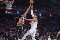 NBA roundup: Knicks rout Nets to remain perfect at home