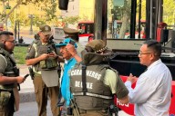Carabinera es atropellada por bus Red Movilidad en pleno centro de Santiago: estaría “estable y consciente”