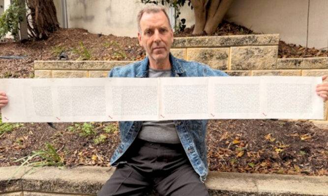 Hombre con el nombre más largo del  mundo tarda 20 minutos en decirlo