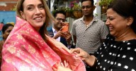 Little India trip for new leader on journey for votes