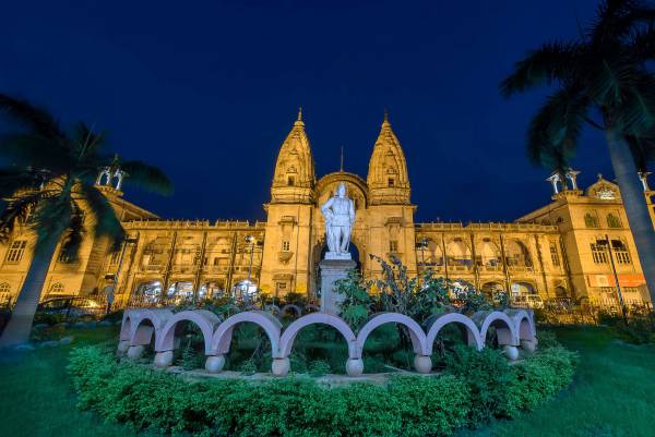 13 new pay & park facilities to be set up in Vadodara