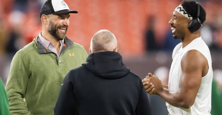 Myles Garrett vs Joe Thomas: Who is the greatest Cleveland Browns player of this century?