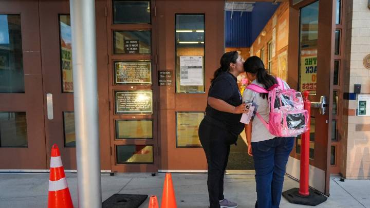 Escuelas en San Diego registran caída en matricula de inmigrantes