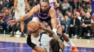 Suns win 3rd straight and end Spurs' 3