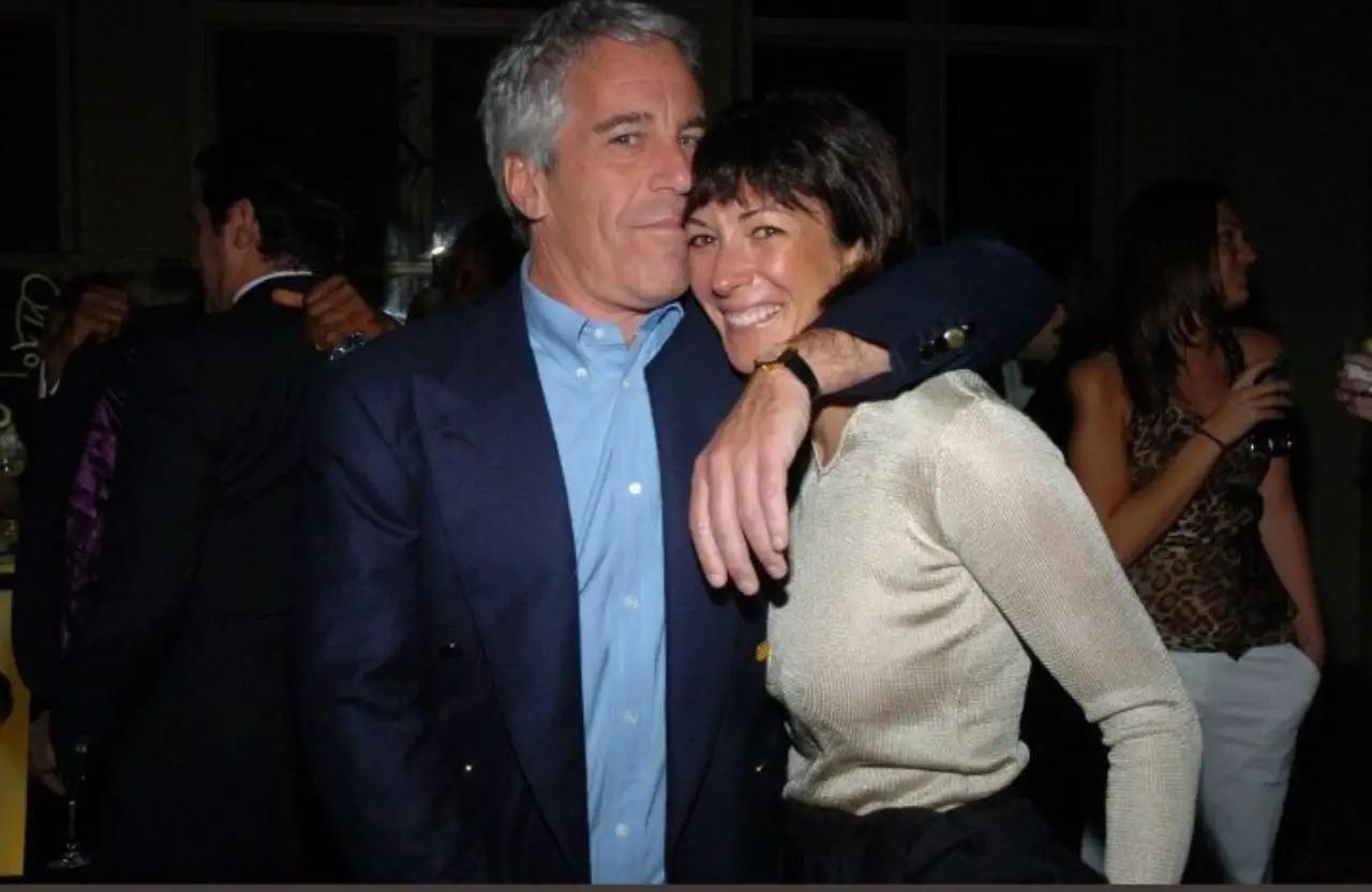 Ghislaine Maxwell, cómplice de Jeffrey Epstein, solicitará a Trump reducir su condena