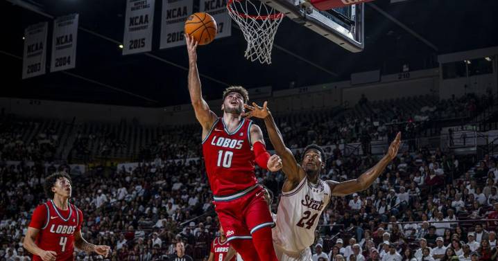 NMSU rumbles past UNM for second straight Rio Grande Rivalry victory