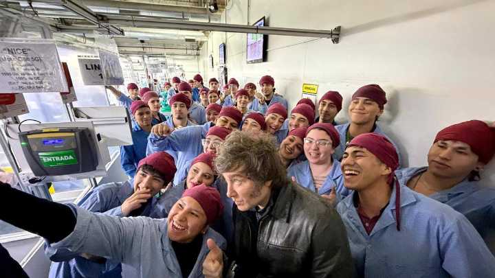 Despidieron a 150 trabajadores de una fábrica que Milei visitó hace un mes