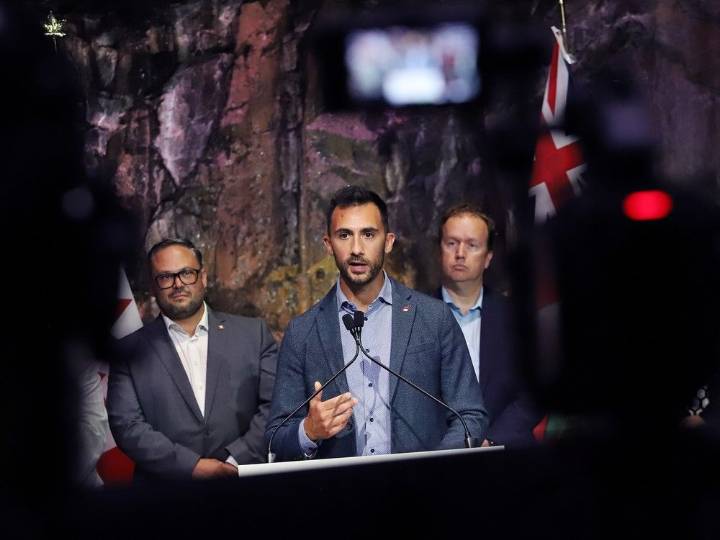 Canada announces first investments under G7 critical minerals pact