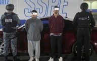 Detienen a dos y aseguran vehículo implicado en triple homicidio