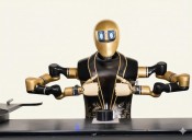 La andaluza Macco Robotics fabricará en serie su robot hostelero para la primera ciudad robotizada de la India