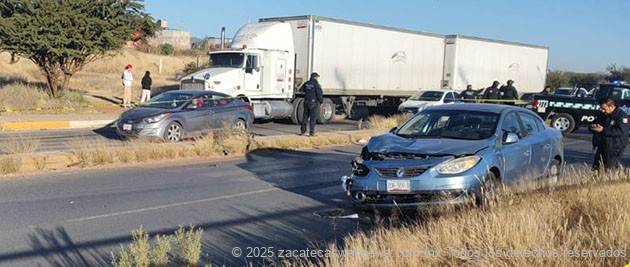 JOVEN PREPARATORIANA QUE SE DIRIGÍA A SU CENTRO EDUCATIVO, PIERDE LA VIDA TRAS SER EMBESTIDA POR UN AUTO