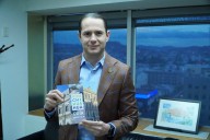 José Luis Villalobos reconoce aporte de la guía «Viva Chihuahua» a la difusión turística de la capital