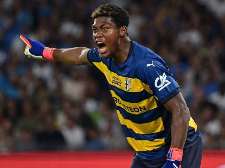 El Parma pierde a su portero por fractura en su mano