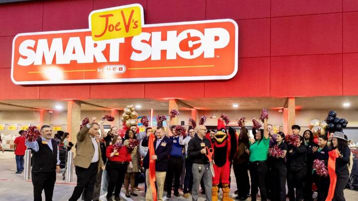 H-E-B opens third low-price Joe V's Smart Shop in North Texas