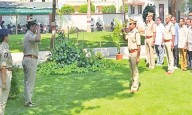 CP leads mass rendition of ‘Vande Mataram’