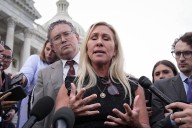 Marjorie Taylor Greene advierte que la economía se debilita y EE.UU. podría dirigirse a una recesión