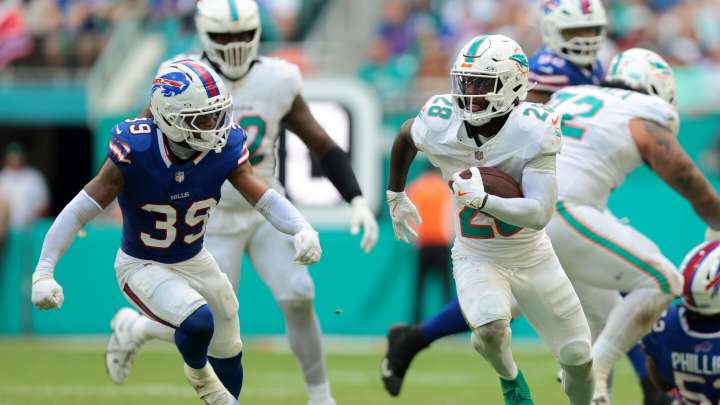 Dolphins blanking Bills, lead 16