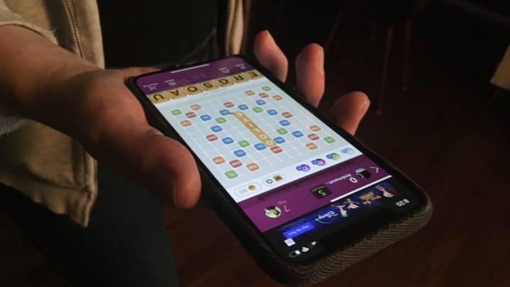 Mennonite Woman Caught Cheating on 'Words with Friends'