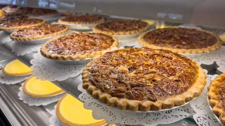 This Is Hands Down The Best Grocery Store Pecan Pie