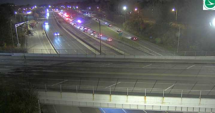 Scaffolding falls off semi-trailer, damages over multiple cars on I